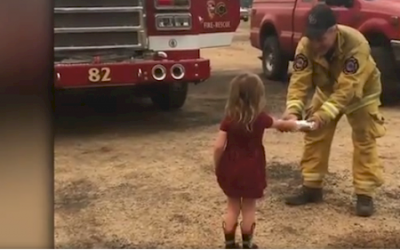 2-year-old distributes burritos to Carr fire-fighters